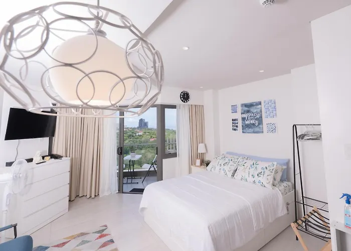 Deluxe Studio-condo At Tambuli Seaside Living Hotell 4*