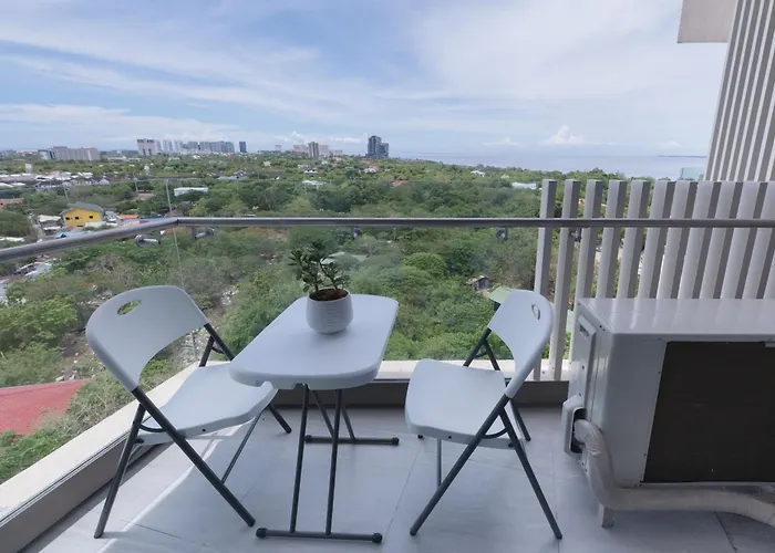Deluxe Studio-condo At Tambuli Seaside Living Hotell