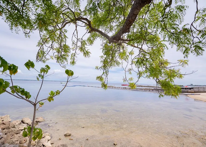 Deluxe Studio-condo At Tambuli Seaside Living Hotell 4*